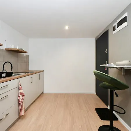 Grand Nest In Kiraly Street With Ac Appartement Budapest